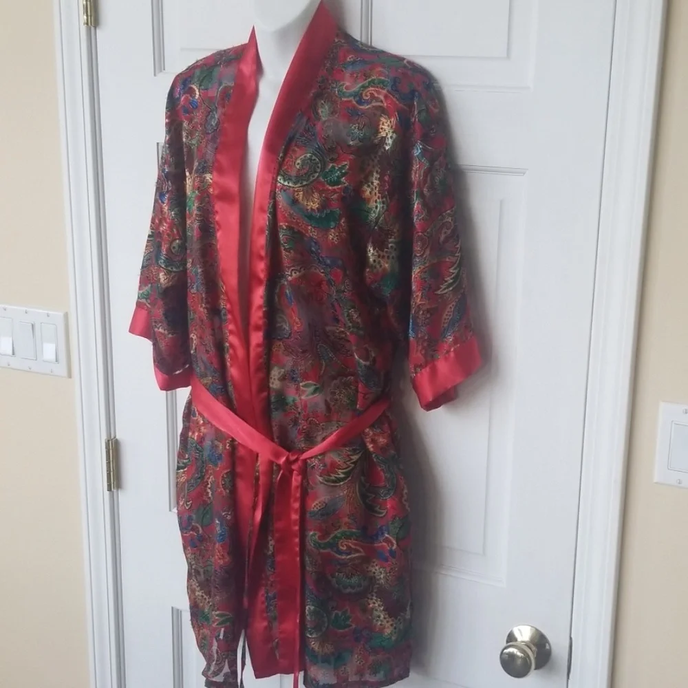 Inner Most Robe - Picture 2 of 8